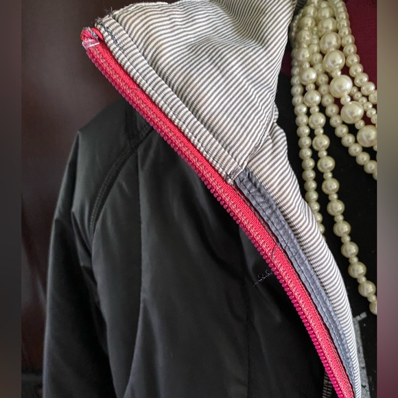 Lole Quilted-Zip Bomber Jacket - Picture 10 of 16